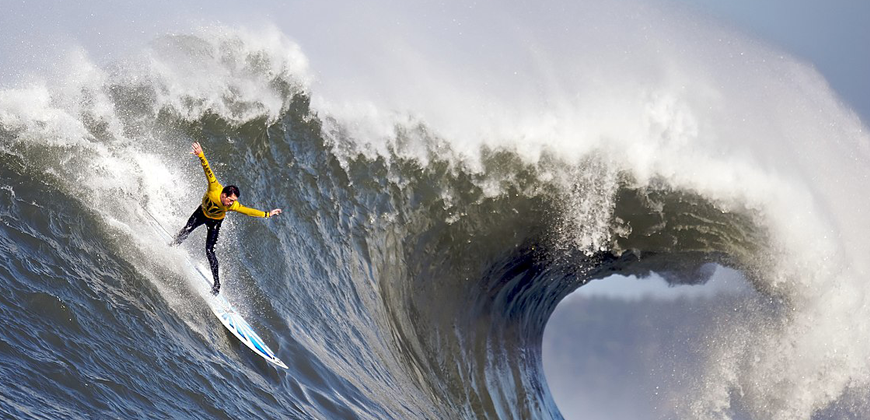 The art of surfing the change waves for leaders